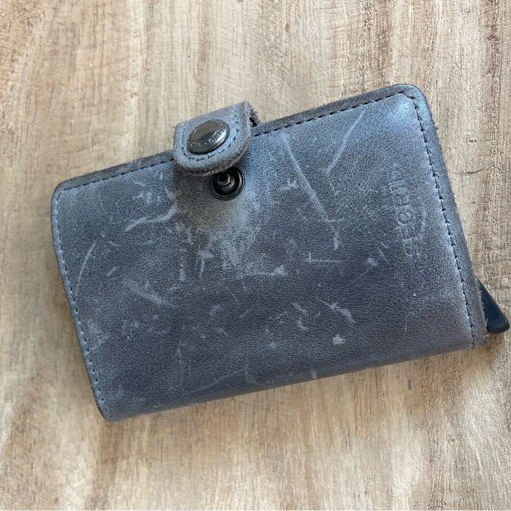 SECRID Gray Leather Wallet